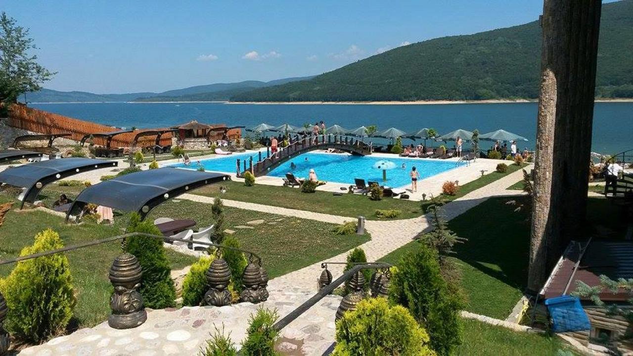 Rey Hotel Mavrovo Exterior photo