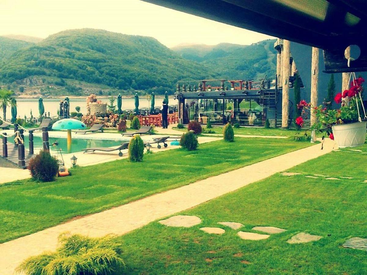 Rey Hotel Mavrovo Exterior photo